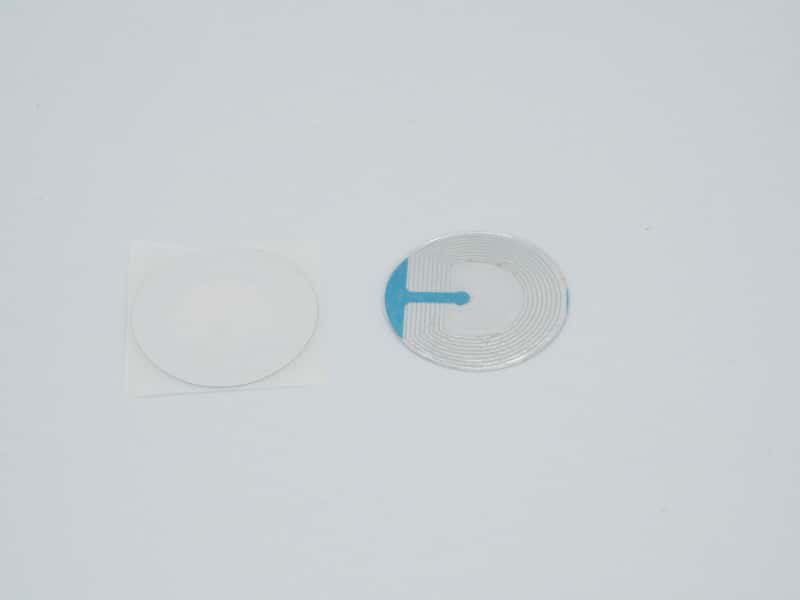 Étiquettes antivol Autocollante RF Ronde Blanche
